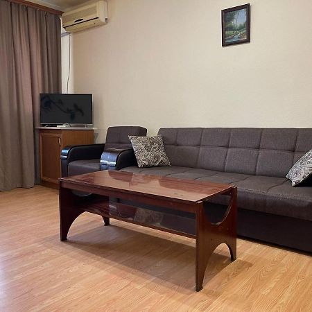 Apartment In Yerevan, Centre Luaran gambar